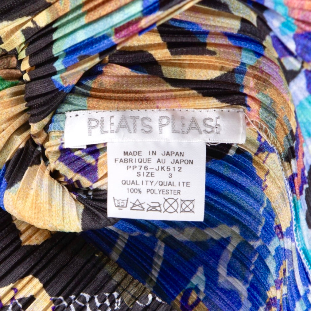 PLEATS PLEASE Issey Miyake Multicolor Graffiti Text Pleated 3/4 Sleeve Top - 3 (M)